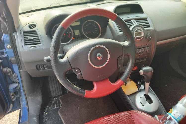 Used Renault Megane 2006 CC 2.0
