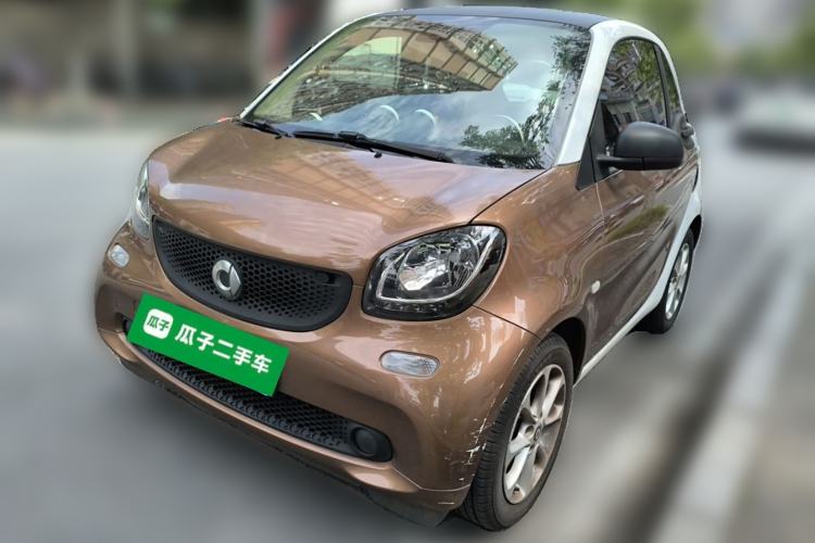 Used smart fortwo 2015 1.0L 52 kW hardtop Dynamic version