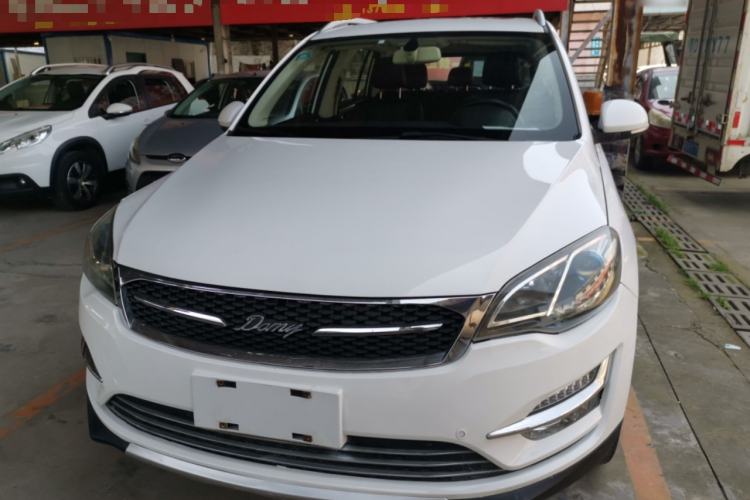 Used Zotye Domy X5 2017 Classic Edition 1.5T CVT Supreme Model
