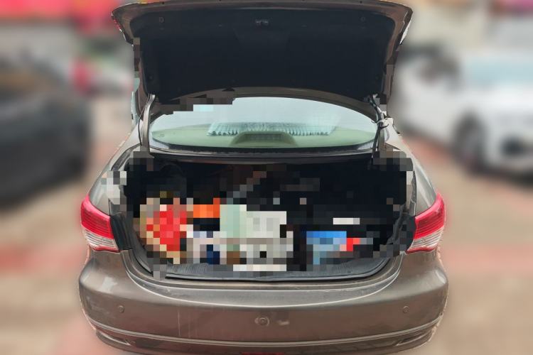 Used Nissan Sylphy 2009 1.6 XL Manual Luxury Sunroof Edition Trunk