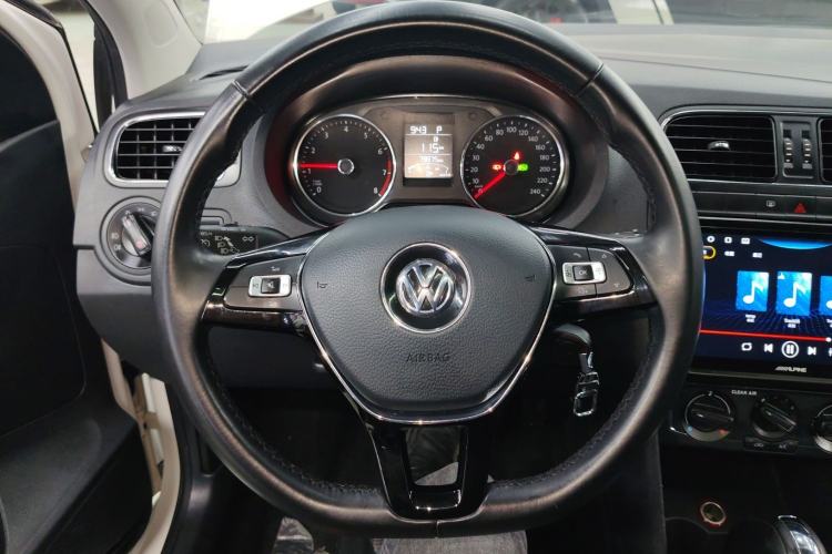 Used Volkswagen Polo 2016 1.6L Automatic Comfort Model Steering Wheel