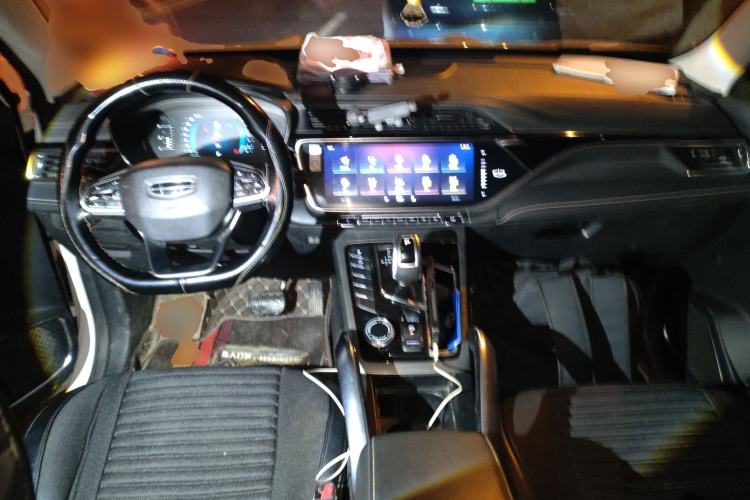 Used Geely Auto Emgrand X7 Sport 2020 1.8TD DCT Smart Connect PRO Center Console