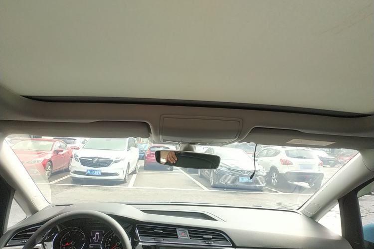 Used Volkswagen Touran 2018 Volkswagen Touran L 280TSI DSG Comfort Edition 7 Seats China V Emission Standard Headliner