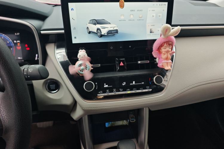 Used Toyota FRONTLANDER 2023 2.0L CVT Luxury Edition Audio And AC Panel