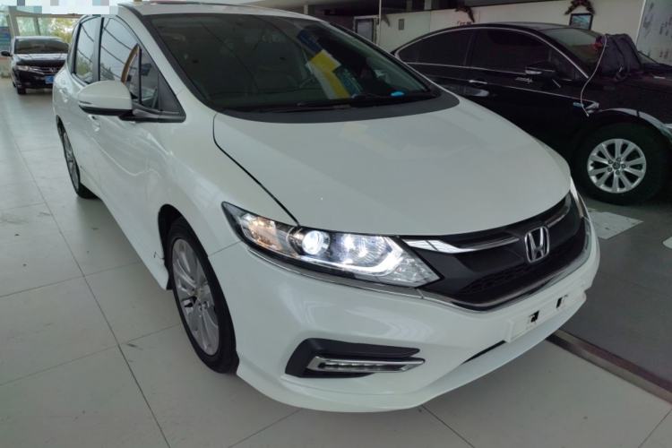 Used Honda Jade 2017 1.8L automatic Comfort version 5 seats
