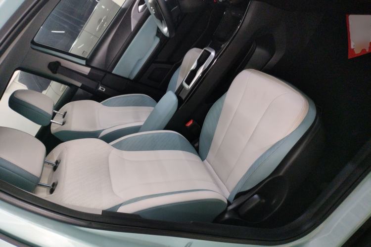 Used Geometry E Firefly 2024 401 km Fluorescent