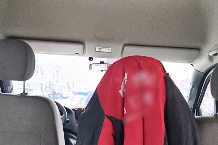 Used Foton Toano 2019 2.5T E7 (5.6 meters) 6-seater 4J25TC3