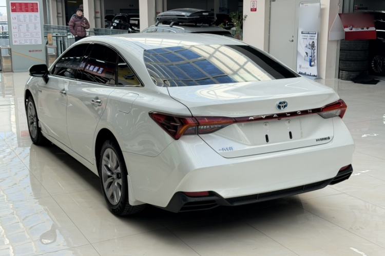 Used Toyota Avalon 2019 Dual-Engine 2.5L Luxury Edition China V Standard