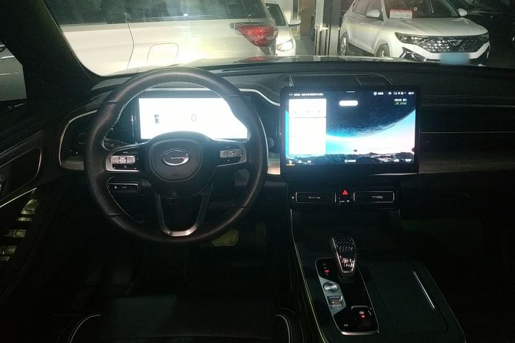 Used GAC Trumpchi GS8 2025 Linghang Series 2.0 TGDI Four-Wheel-Drive Luxury Edition 5 Seats