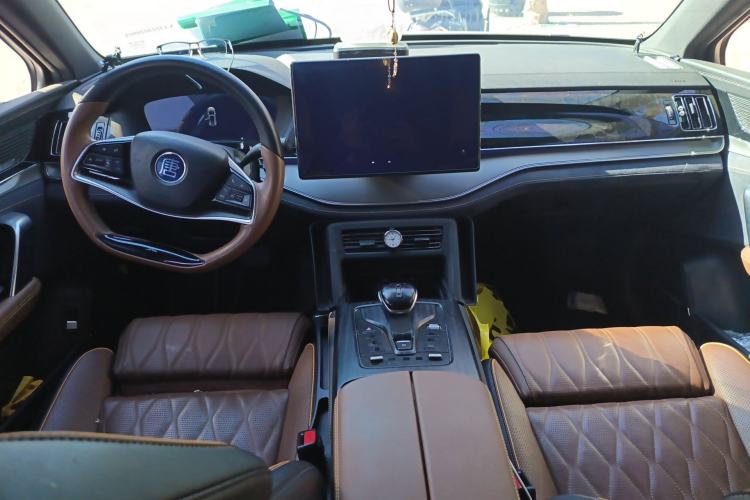 Used BYD Tang New Energy 2021 DM-i 112KM Prestige Model Center Console
