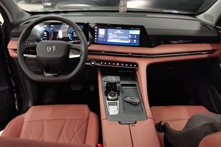 Used CHANGAN CS75 PLUS 2024 3rd Generation Champion Edition 1.5T Intelligent Drive Dynamic Model
