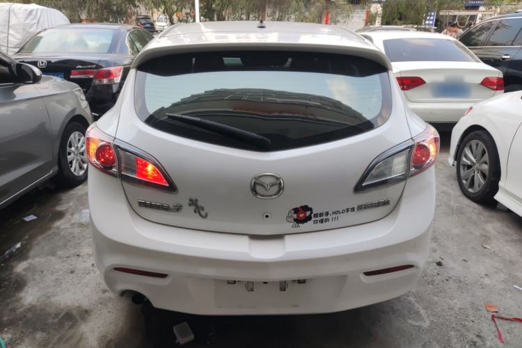 Used Mazda 3 2015 Hatchback 1.6L Manual Comfort Edition Rear