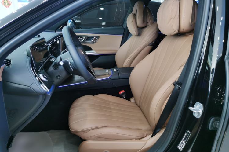 Used Mercedes-Benz E-Class 2024 Facelift E 300 L Luxury Edition