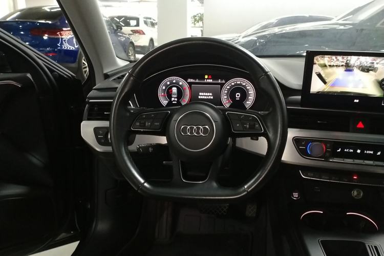 Used Audi A4L 2022 40 TFSI Luxury Dynamic Model