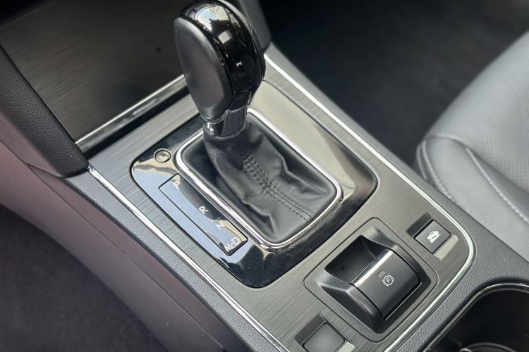 Used Subaru Outback 2017 2.5i Luxury Navigation Edition with EyeSight
