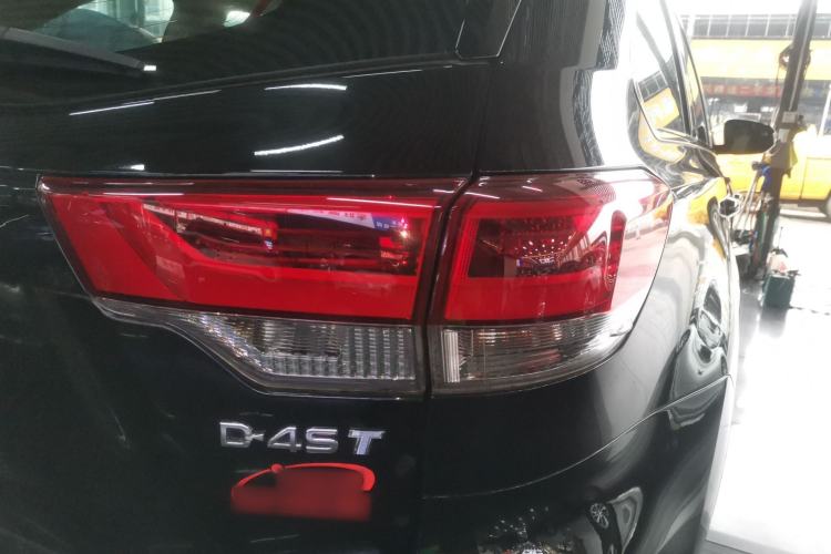 Used Toyota Highlander 2018 2.0T Two-Wheel Drive Elite Version 5 Seats China VI Standard