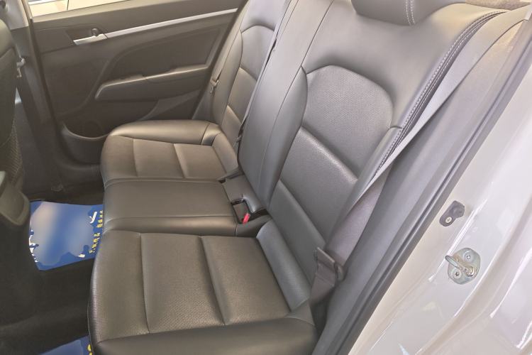 Used Hyundai Elantra (6th Generation / Lingdong) 2016 1.6L Automatic ZhiXuan – Elite Version Left Rear Seat