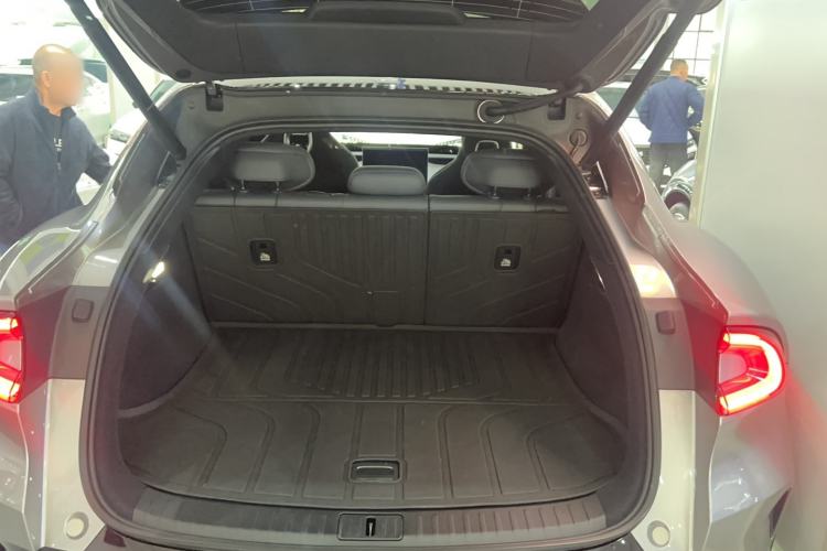 Used Xiaomi Auto YU7 2025 Ultra-Long Range Rear-Wheel Drive Version
