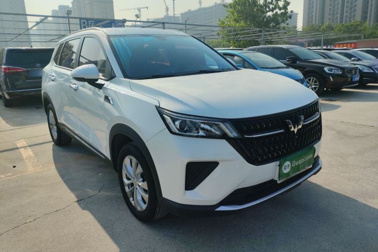 Used Wuling Asta 2021 1.5T Manual Xingyue Edition Front Right 45 Deg