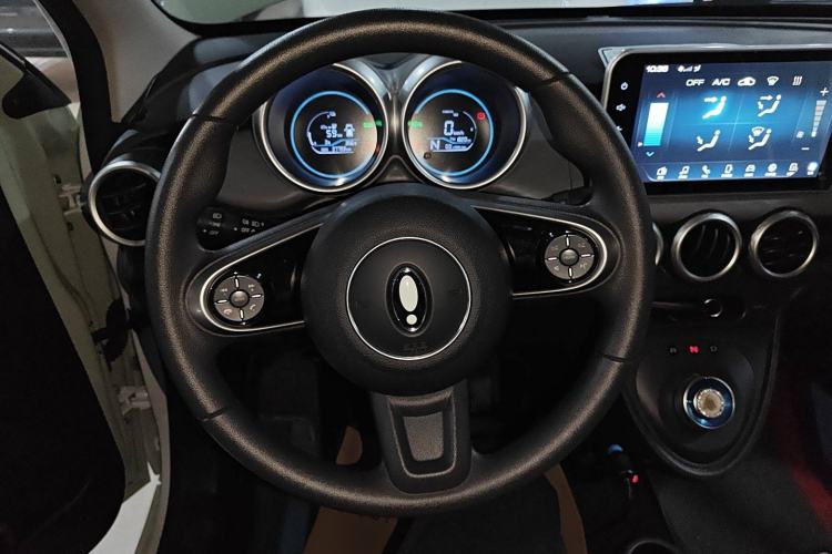 Used ORA Black Cat 2022 Updated Version 301 km Cute Pet Edition Lithium Iron Phosphate