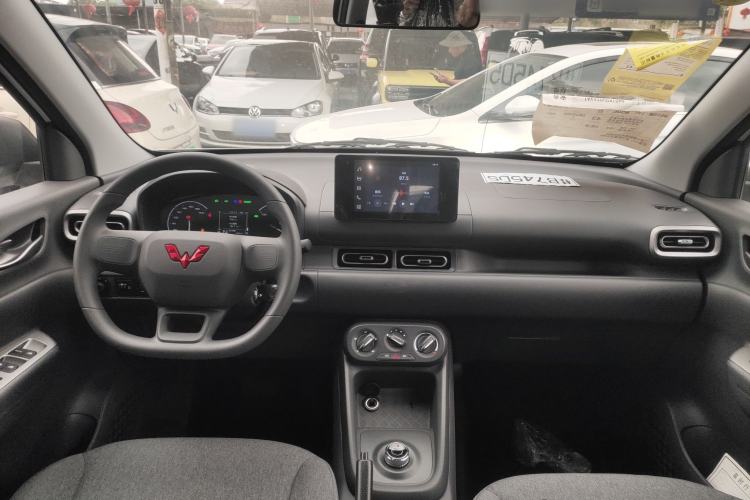 Used Wuling Hongguang New Energy 2025 Extended-Range Hybrid 50KM Comfort Version