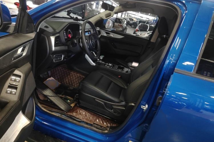 Used Great Wall Poer 2021 2.0T Commercial Version Automatic Diesel Two-Wheel Drive Elite Trim with Long Bed – GW4D20M Left Front Seat