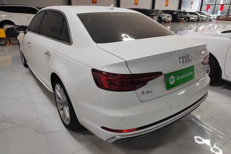 Used Audi A4L 2019 40 TFSI Fashion Version China V