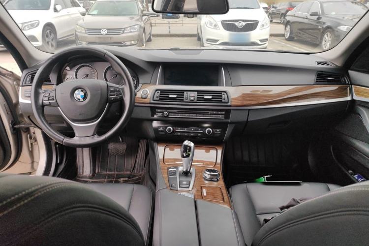 Used BMW 5 Series 2014 525Li Fashion Design Package