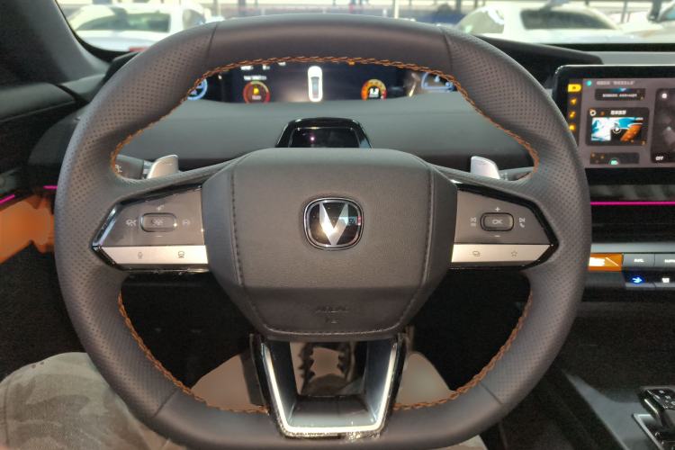 Used CHANGAN UNI-V 2023 2.0T Leading-Speed Edition
