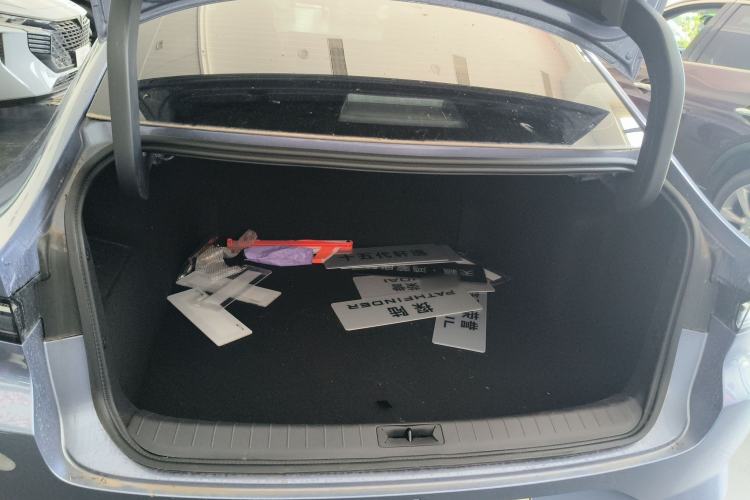 Used Nissan N6 2026 Model 180 Max