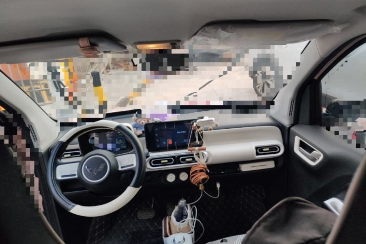 Used Wuling Hongguang MINIEV 2024 3rd Generation 215km Advanced Version
