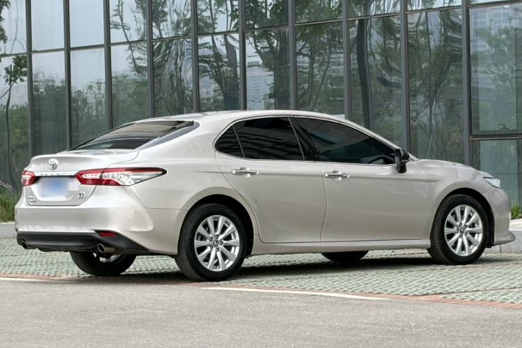 Used Toyota Camry 2018 2.0G Luxury Edition Exterior 2