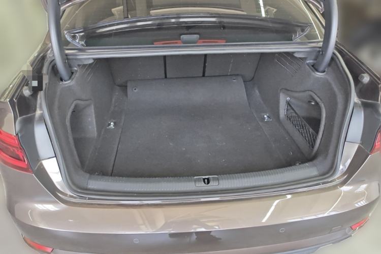 Used Audi A4L 2017 40 TFSI Ambition Edition Trunk