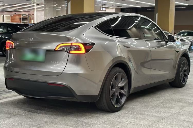Used Tesla Model Y 2024 Rear-Wheel-Drive Version