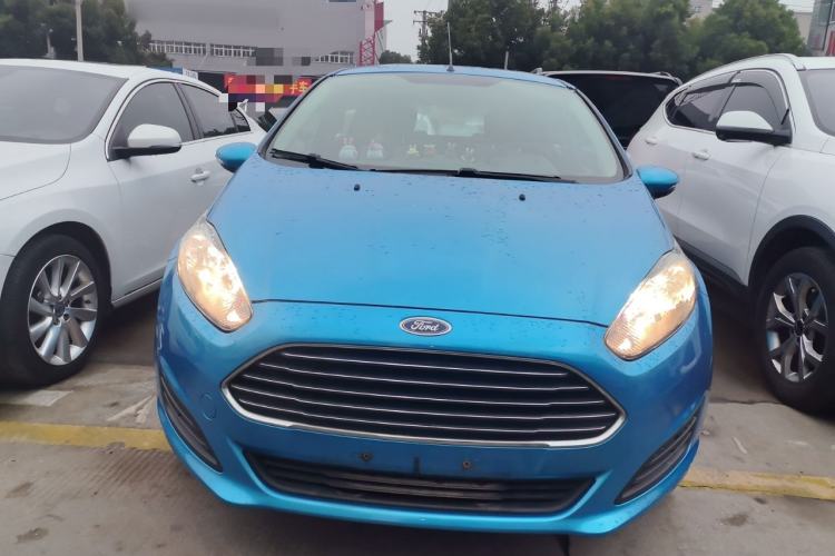 Used Ford Fiesta 2013 Hatchback 1.5L Manual Fashion Edition
