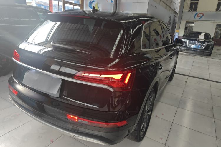 Used Audi Q5L 2022 40T Luxury Elegant Model Rear Right 45 Deg