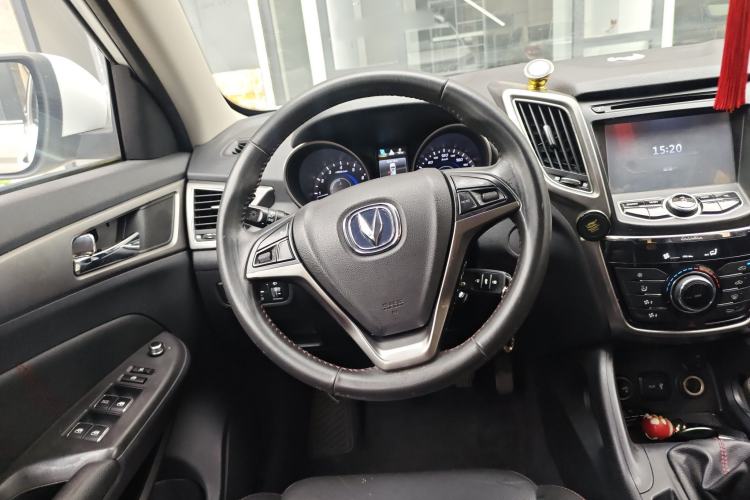 Used CHANGAN CS75 2014 2.0L Manual Luxury Version China V Standard Steering Wheel