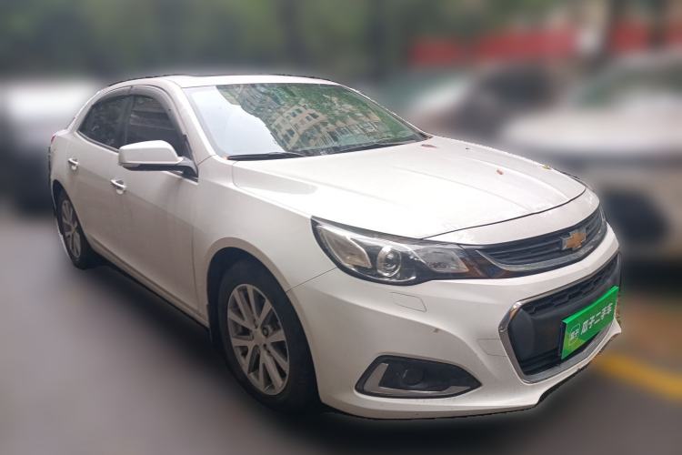 Used Chevrolet Malibu 2018 530T Automatic Luxury Edition Front Right 45 Deg