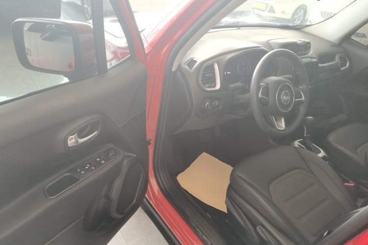 Used Jeep Renegade 2019 220T Automatic Leading Edition