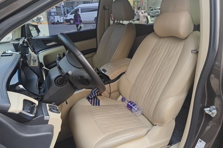 Used Buick GL8 2023 Land Executive Class 652T Smart Luxury Model
