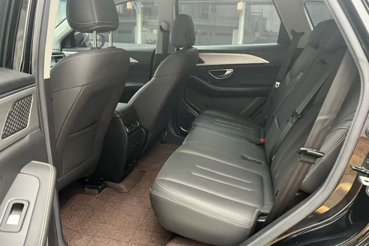 Used JETOUR X90 PLUS 2023 Facelift 1.6TD DCT Villa 7-Seater
