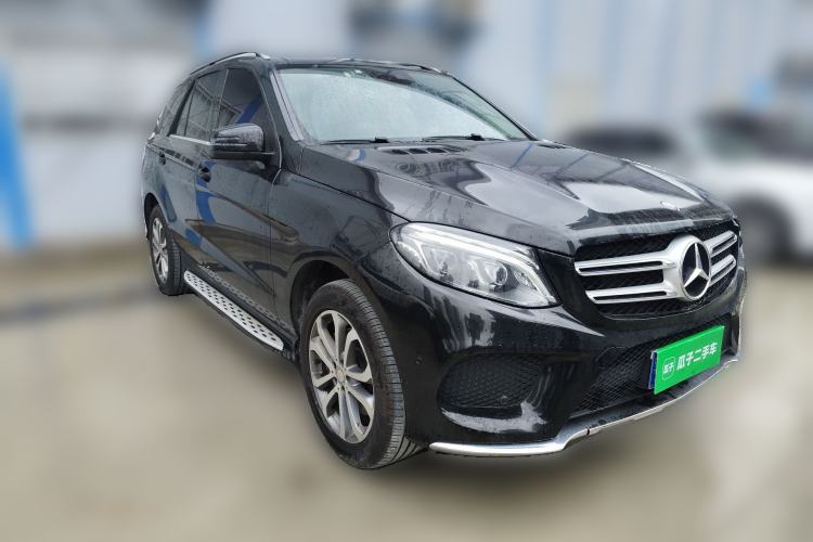 Used Mercedes-Benz GLE 2015 GLE 320 4MATIC Front Right 45 Deg