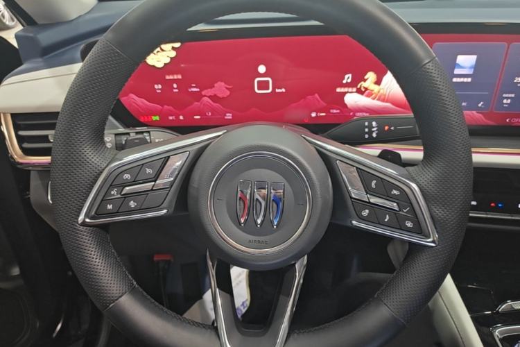 Used Buick Envision 2024 Encore Plus AWD Avenir
