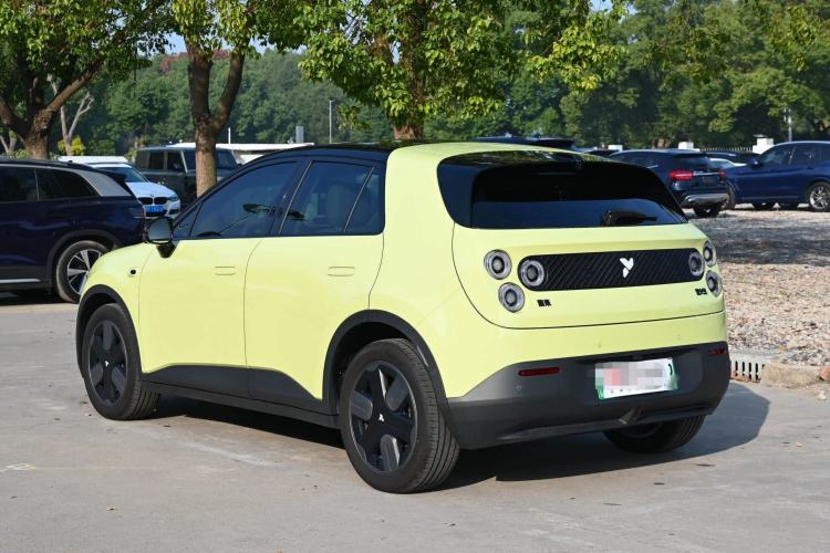 Used firefly firefly 2025 Illuminated Edition
