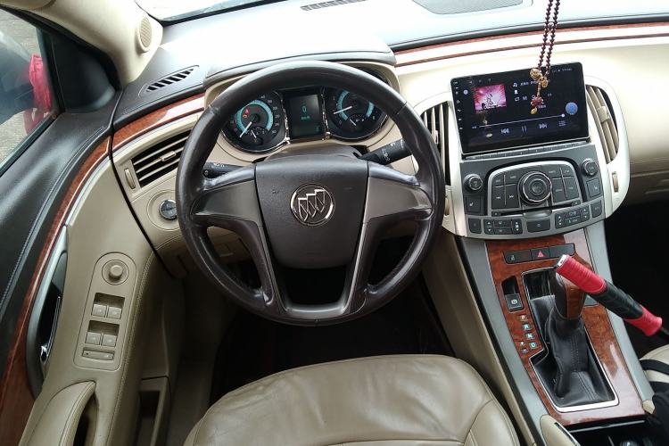 Used Buick LaCrosse 2011 2.4L SIDI Elegant Edition Steering Wheel