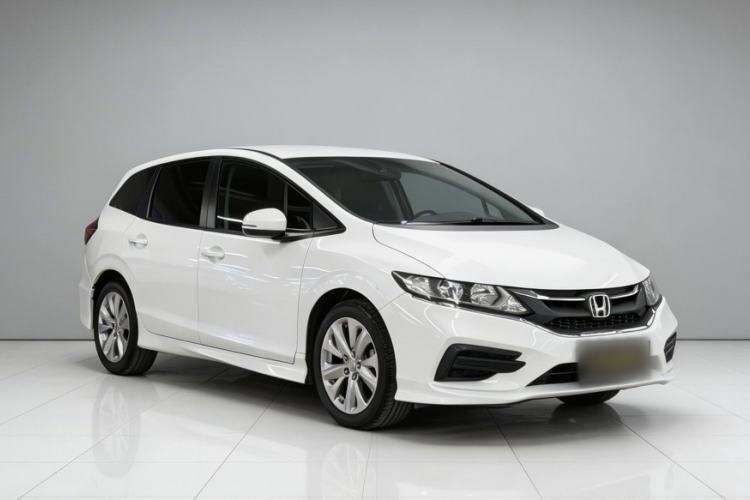 Used Honda Jade 2017 1.8L Automatic Classic Edition 5 seats