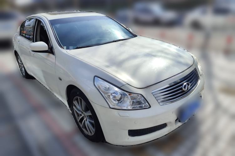Used Infiniti G Series 2009 G37 Front Right 45 Deg