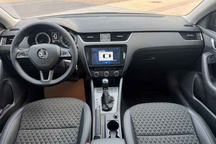 Used Skoda Octavia 2019 TSI280 DSG Luxury Edition Station Wagon China VI Standard