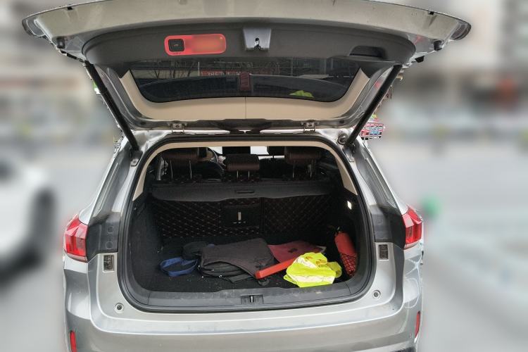 Used Wey VV6 2020 2.0T Two-Wheel Drive Smart Protection+
