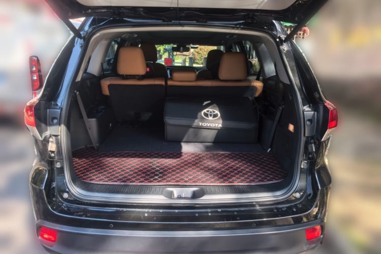 Used Toyota Highlander 2018 2.0T Four-Wheel Drive Knight Edition 7 Seats China VI Standard